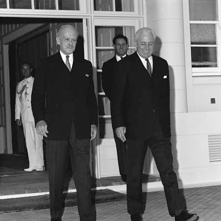 Harold_Holt_Swearing_In